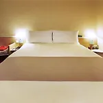 호텔 Ibis Centre Gare 3*