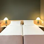 Ibis Centre Gare Hotel 3*