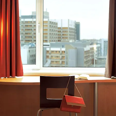 Ibis Centre Gare Hotel 3*