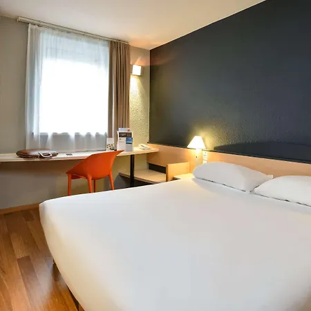 Ibis Centre Gare 호텔