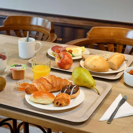 ホテル Ibis Centre Gare 3*