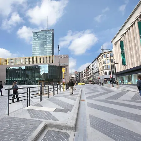 Ibis Centre Gare シャルルロワ
